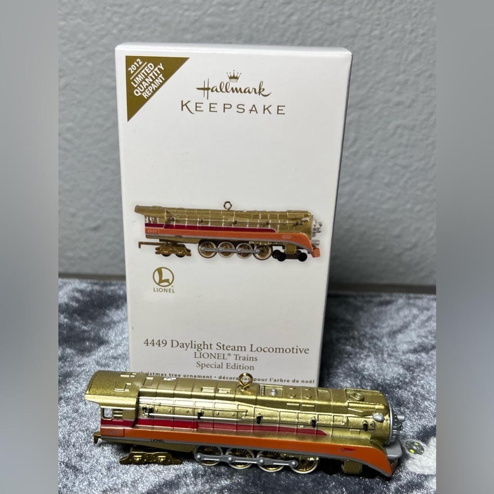 Hallmark 2012 NIB Lionel 4449 Daylight Steam Locomotive Ornament Limited Repaint